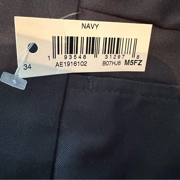 Men’s Amazon essentials classic fit stretch golf shorts, size 34 - Picture 5 of 6